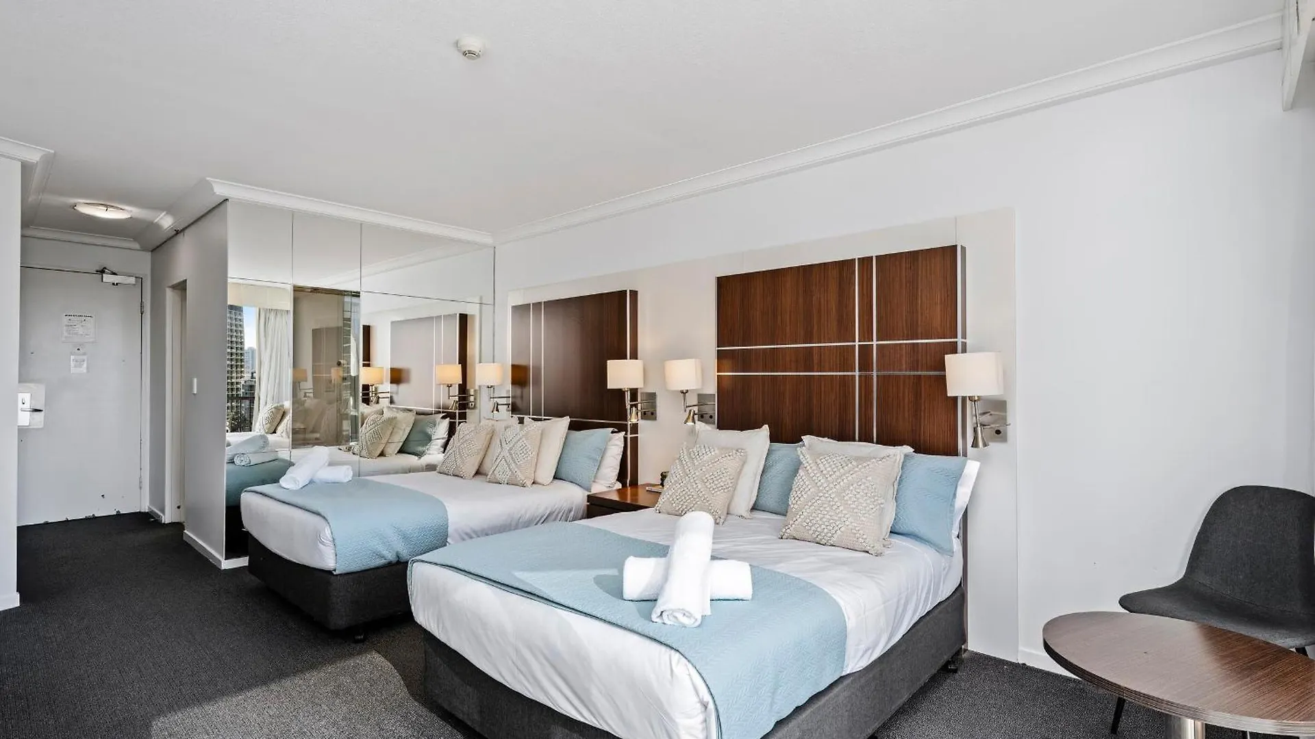 Modern Twin Units In Surfers Paradise - Q Stay Gold Coast Lejlighed