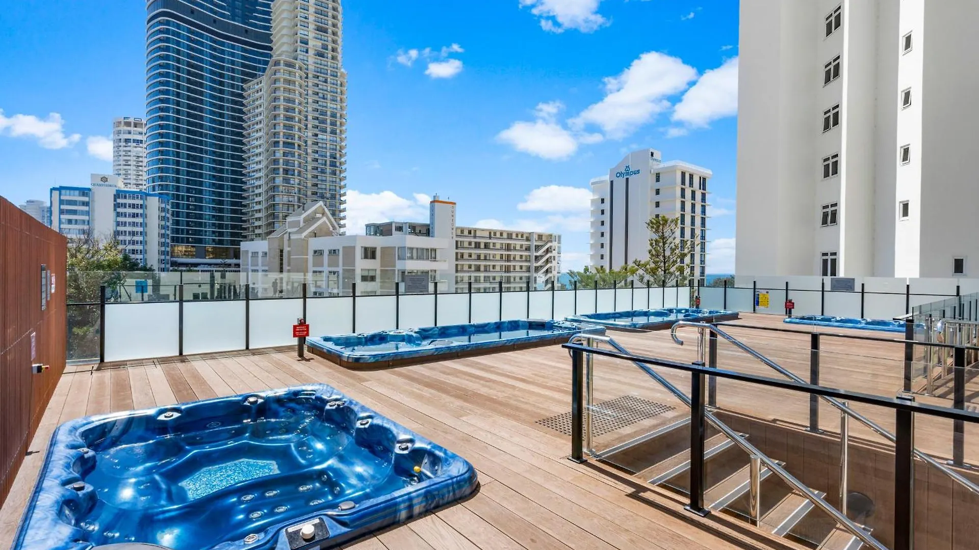 Modern Twin Units In Surfers Paradise - Q Stay Gold Coast
