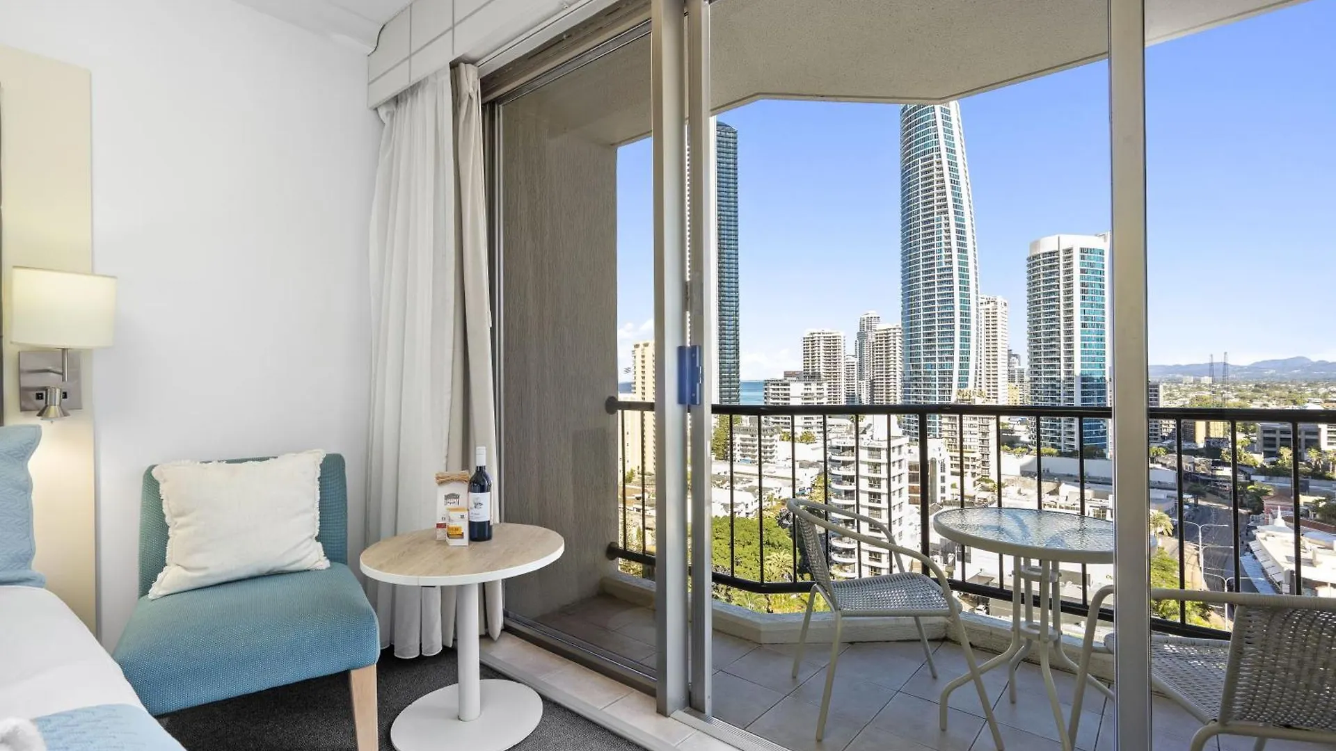 Daire Modern Twin Units In Surfers Paradise - Q Stay Gold Coast