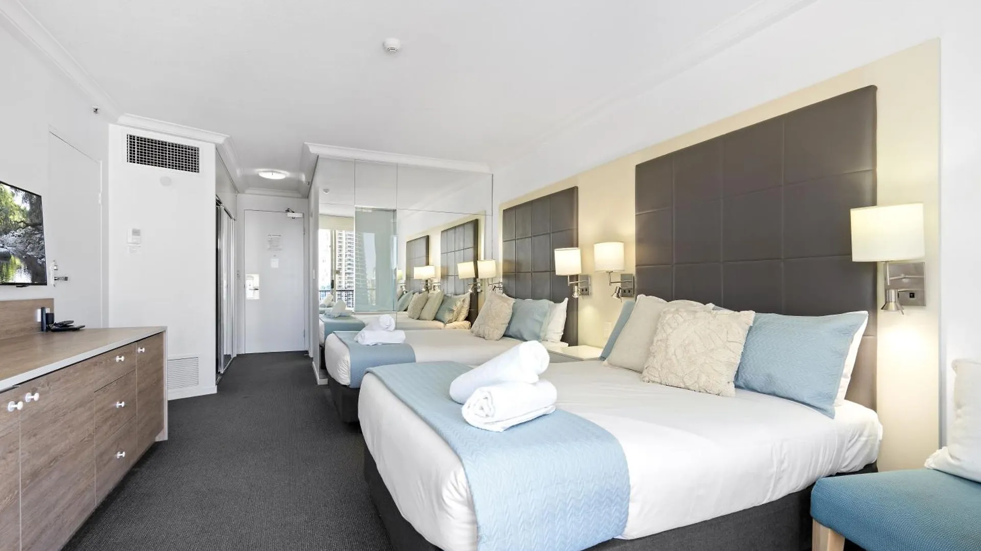 Daire Modern Twin Units In Surfers Paradise - Q Stay Gold Coast