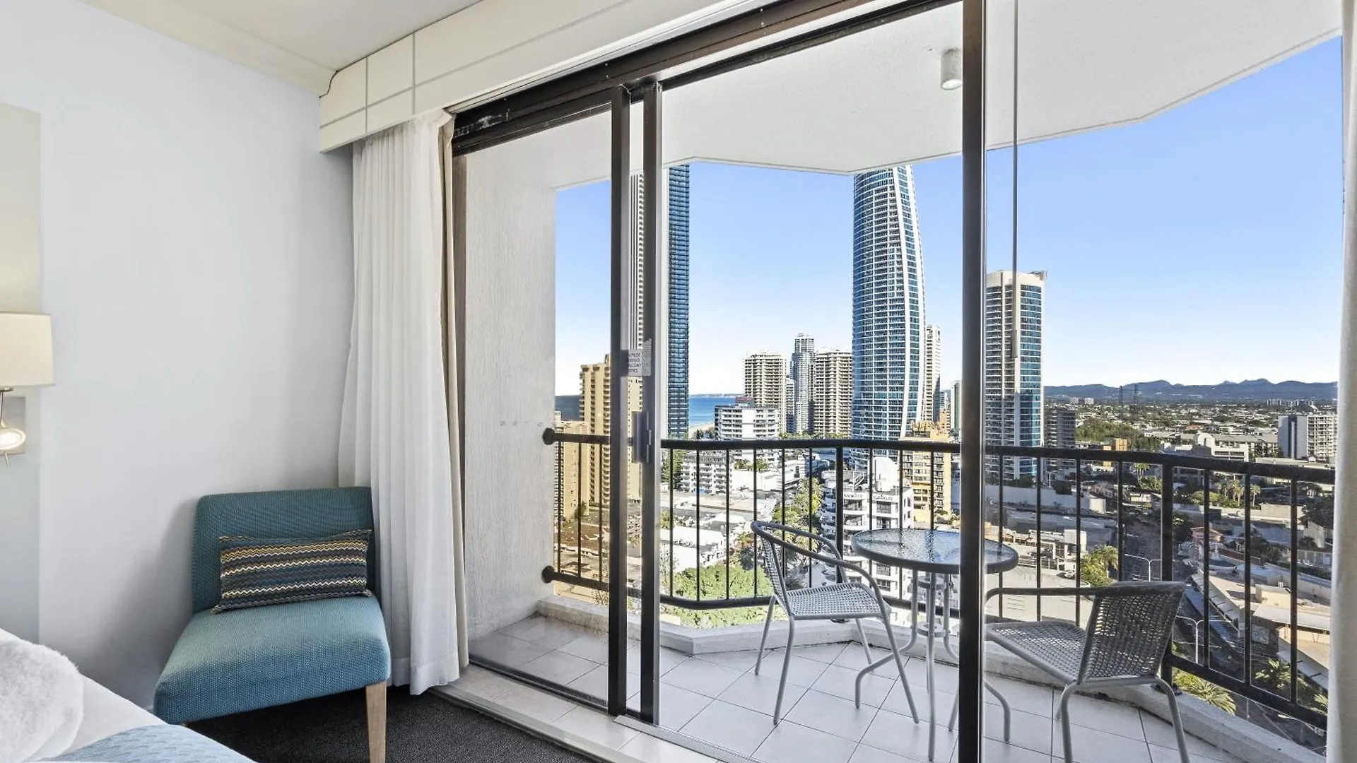 Modern Twin Units In Surfers Paradise - Q Stay Gold Coast Lejlighed