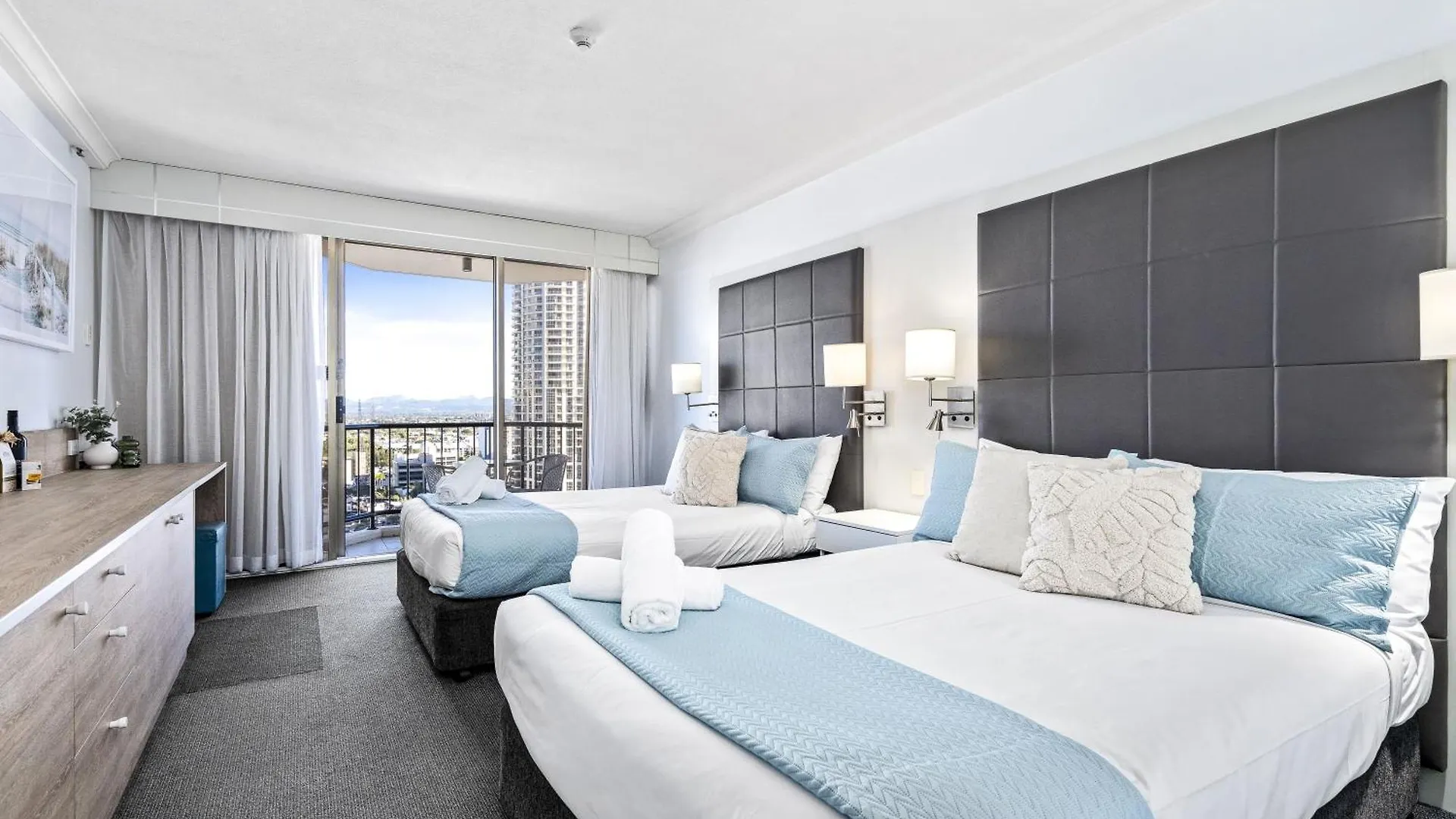 Modern Twin Units In Surfers Paradise - Q Stay Gold Coast