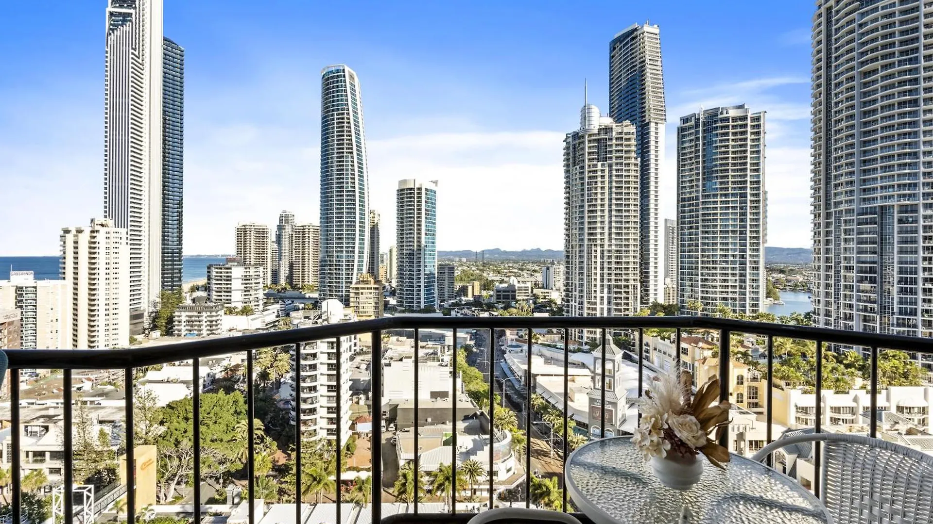 Modern Twin Units In Surfers Paradise - Q Stay Gold Coast 0*,